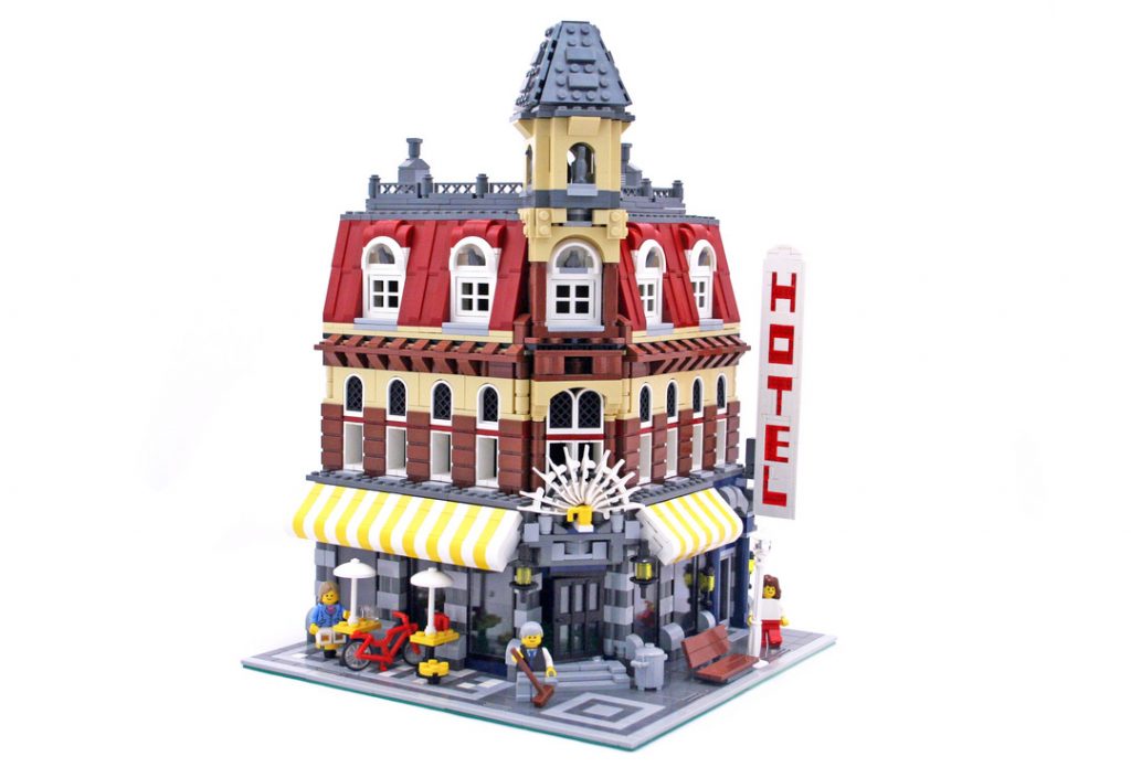10182 Cafe Corner LEGO Set
