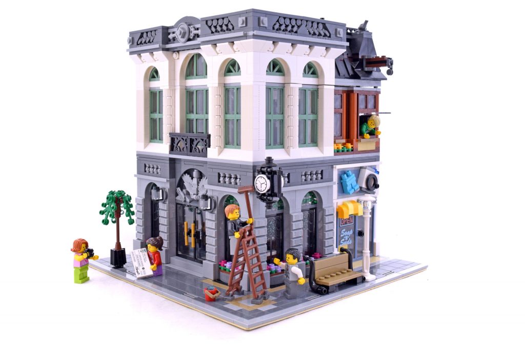 10251 Brick Bank LEGO Set
